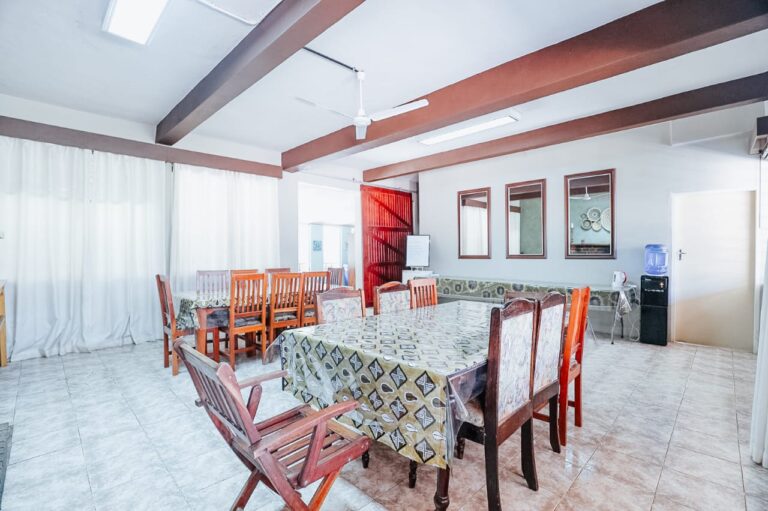 WhatsApp Image 2025-10-05 at 10.09.04 PM